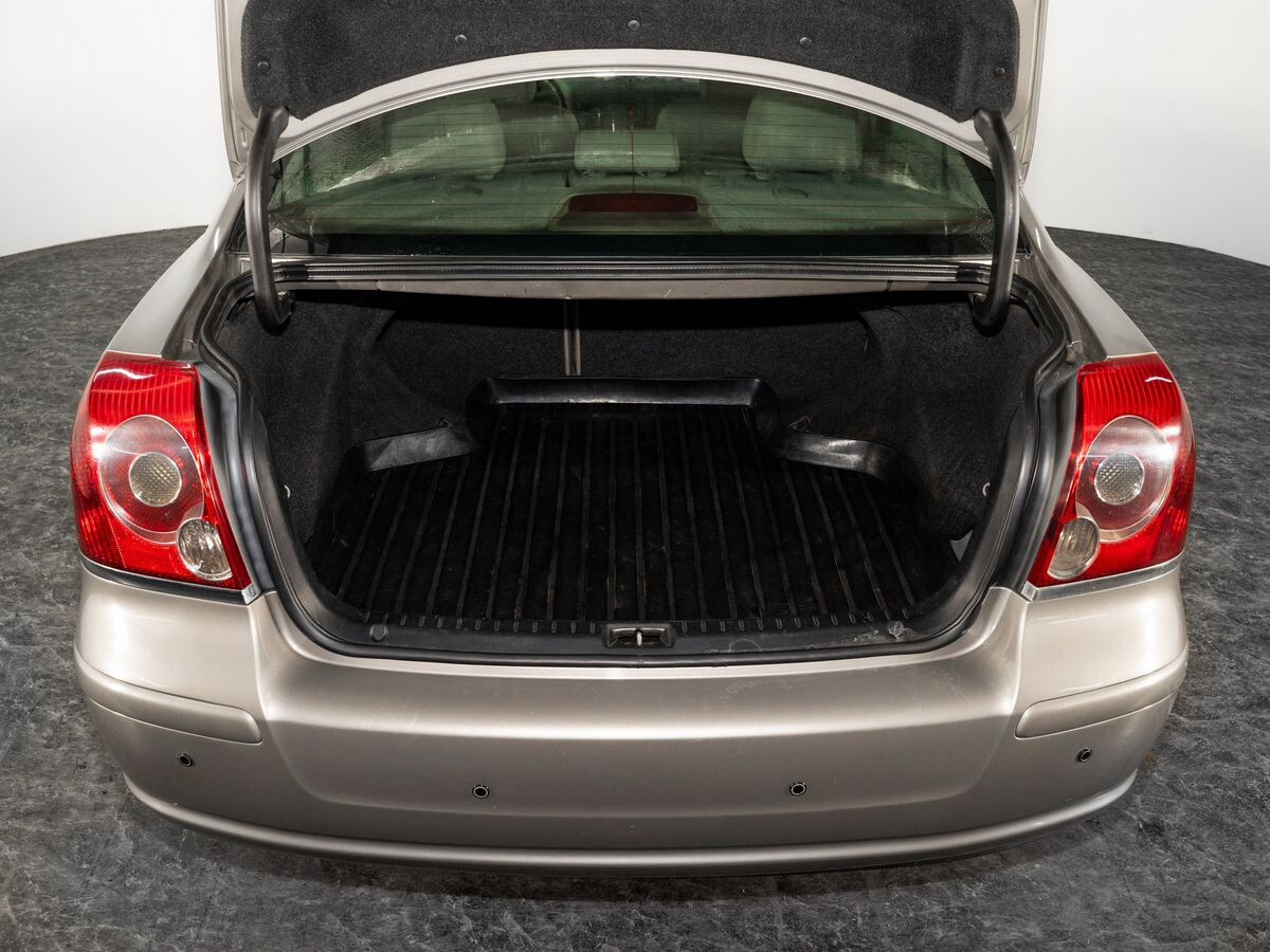 Toyota Avensis 2006 - фото автомобиля