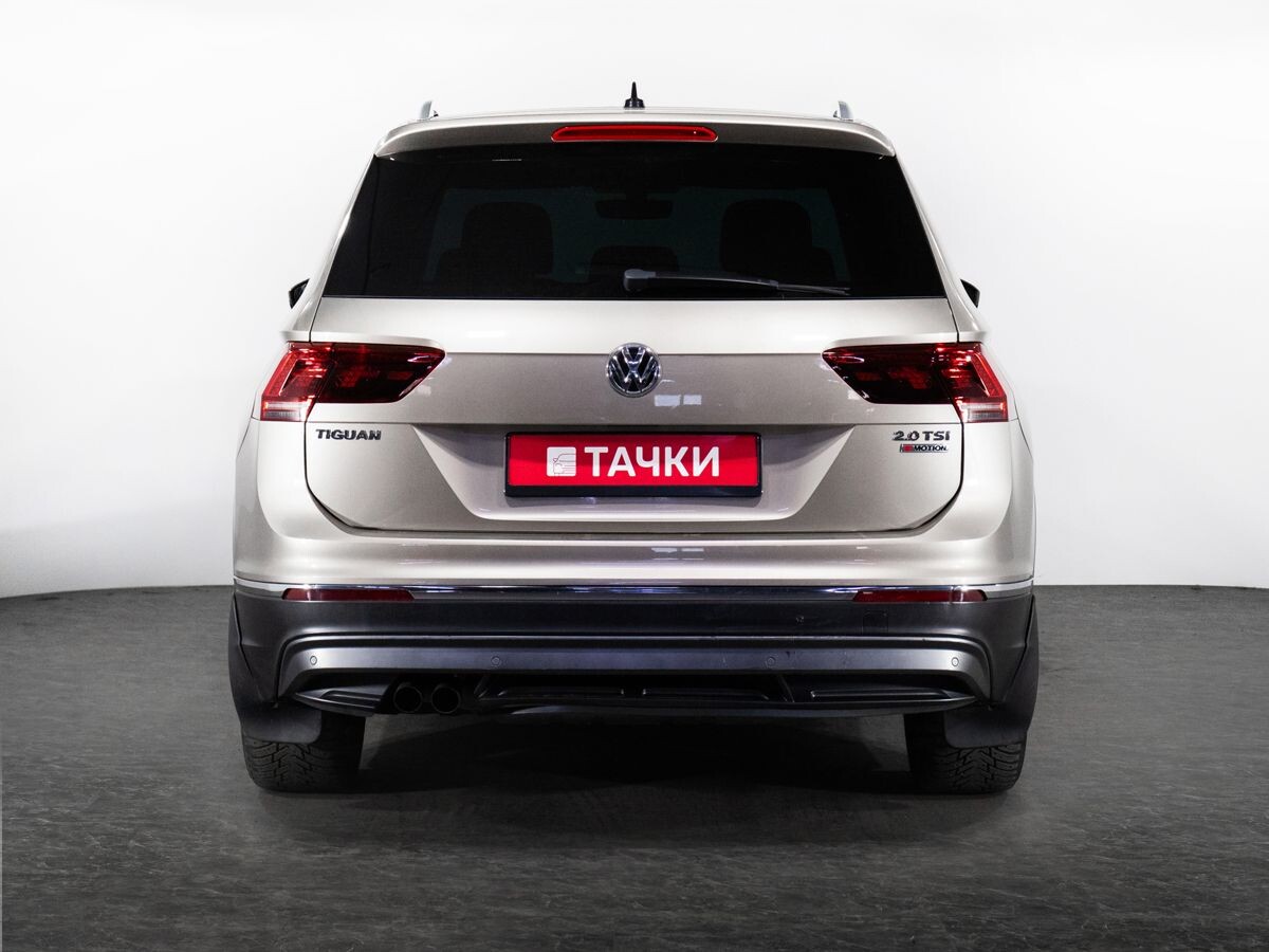 Volkswagen Tiguan 2017 - фото автомобиля