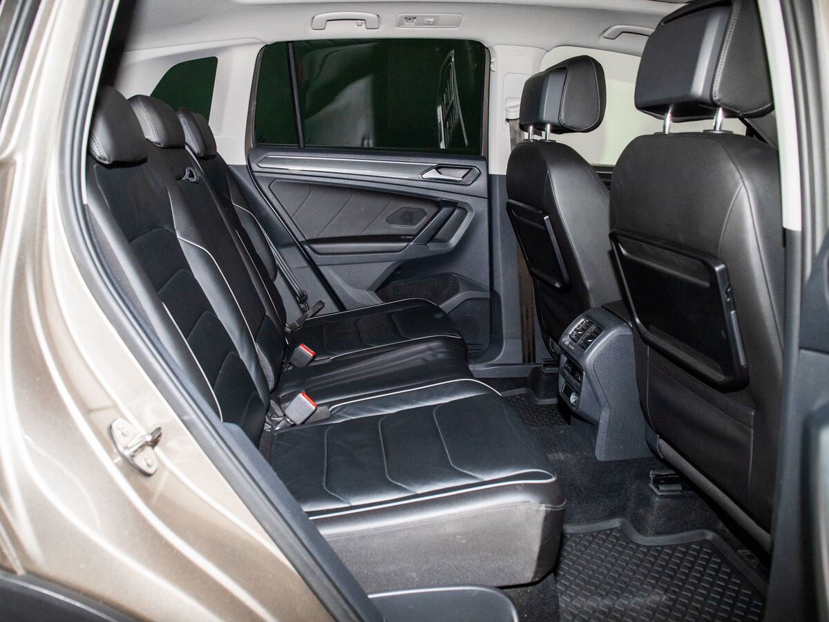 Volkswagen Tiguan 2017 - фото автомобиля