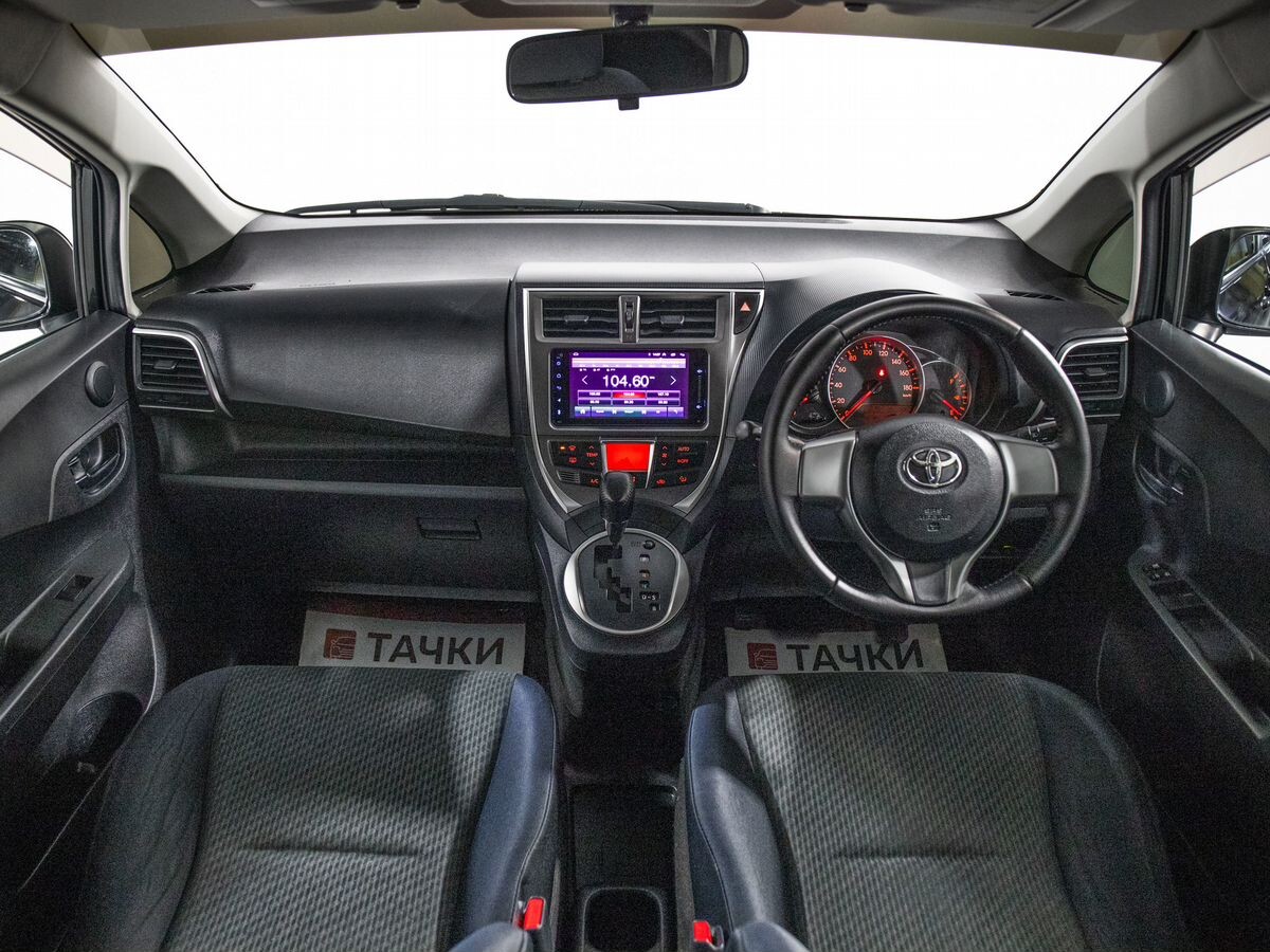 Toyota Ractis 2011 - фото автомобиля