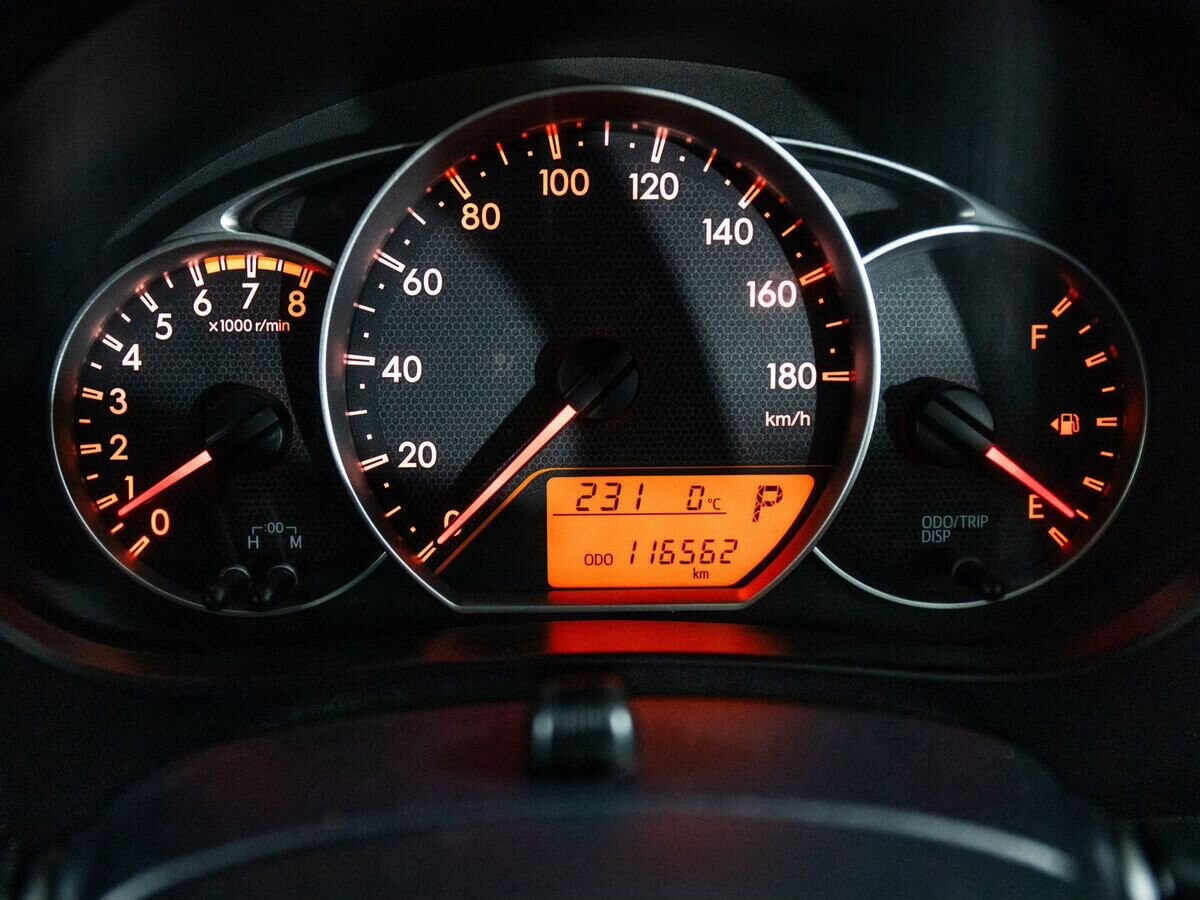 Toyota Ractis 2011 - фото автомобиля