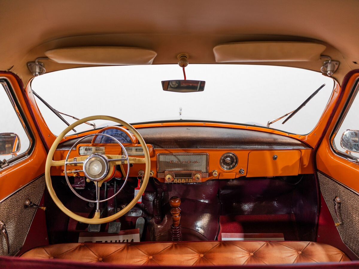 ГАЗ 21 Волга 1969 - фото автомобиля