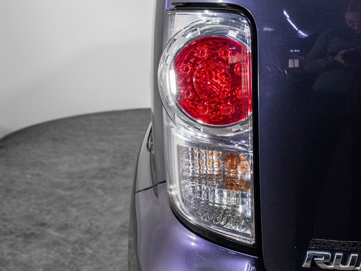 Toyota Corolla Rumion 2012 - фото автомобиля