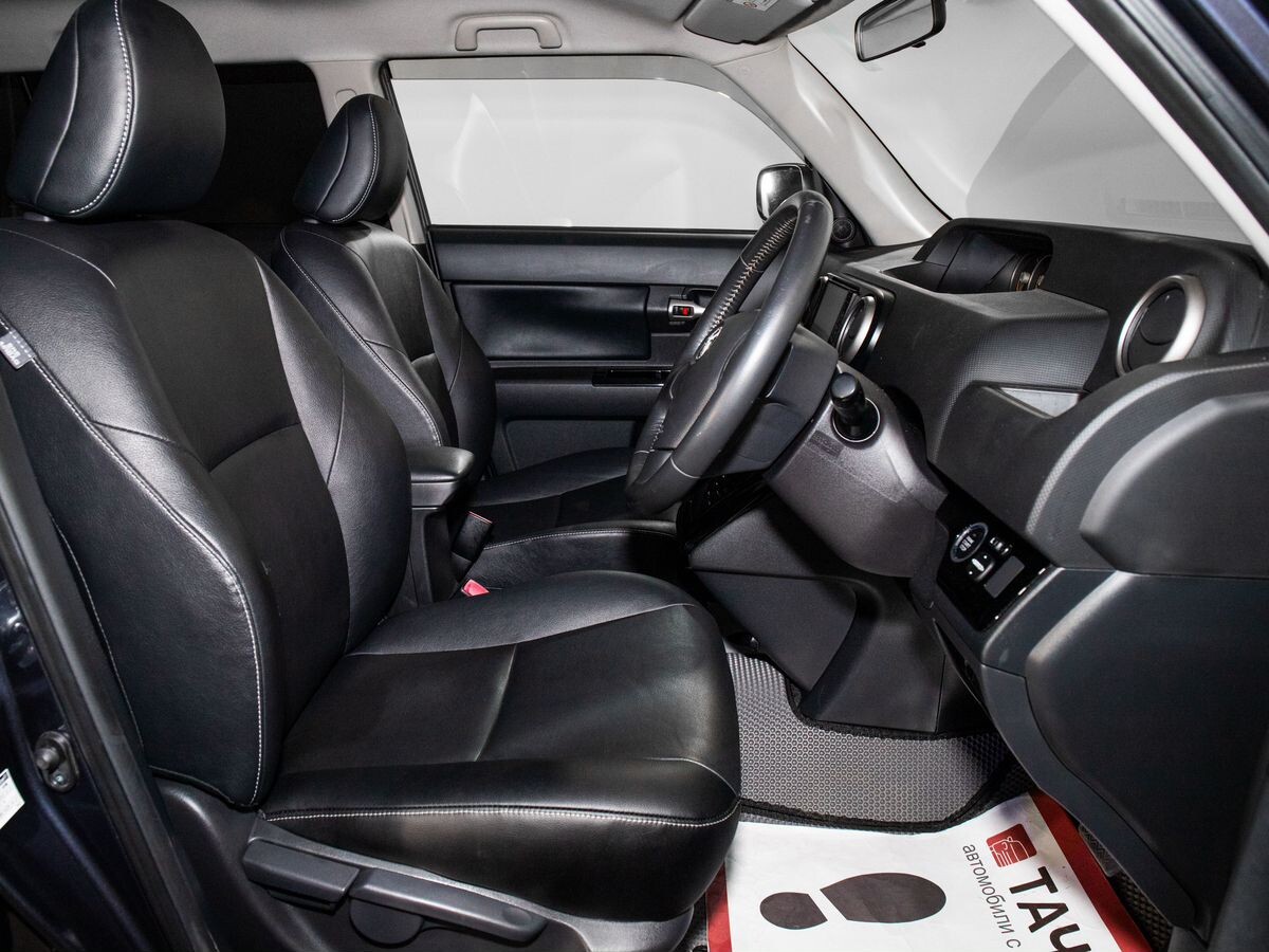 Toyota Corolla Rumion 2012 - фото автомобиля