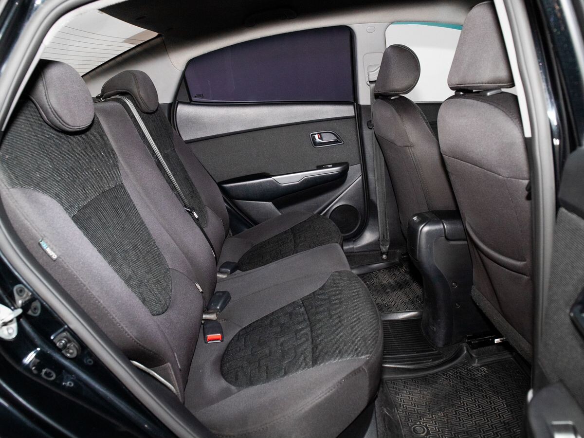 Kia Rio 2016 - фото автомобиля