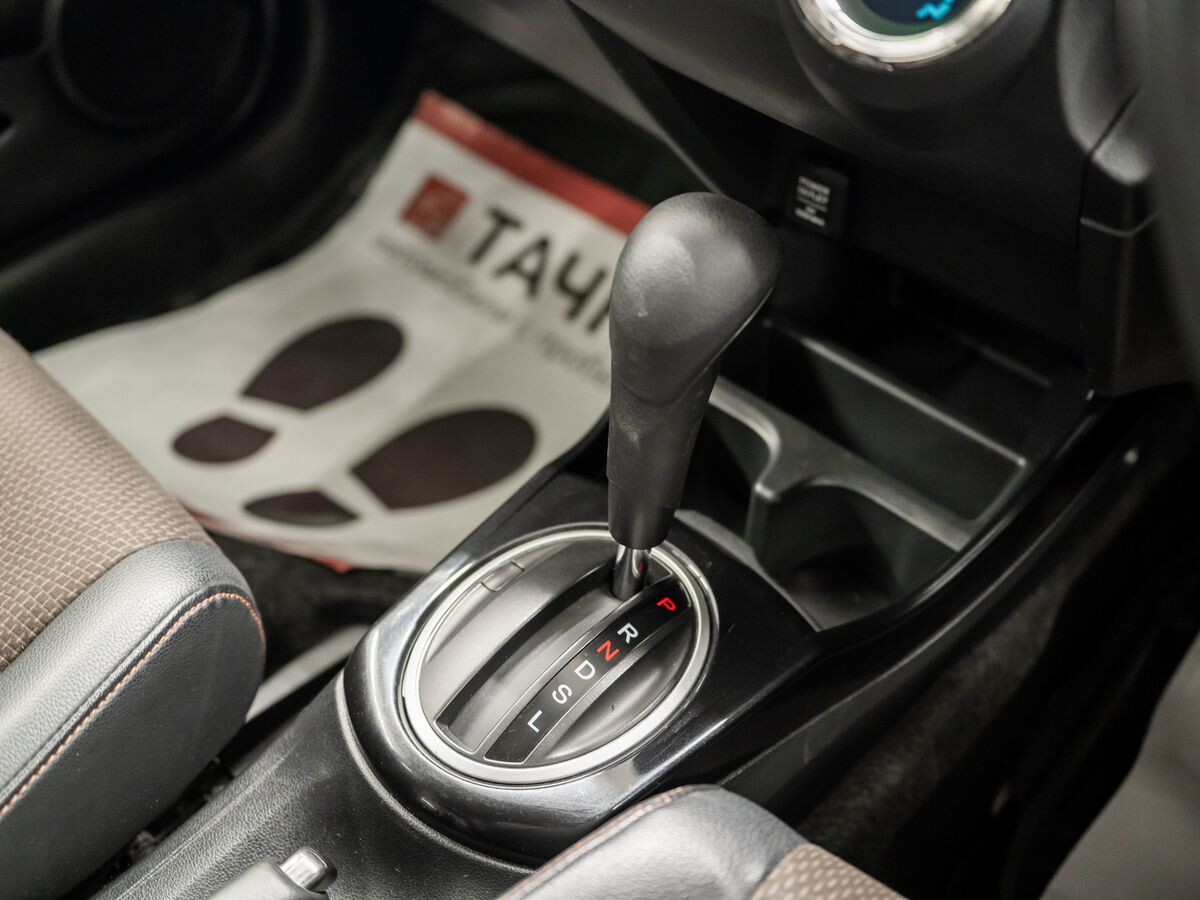 Honda Fit Shuttle 2012 - фото автомобиля