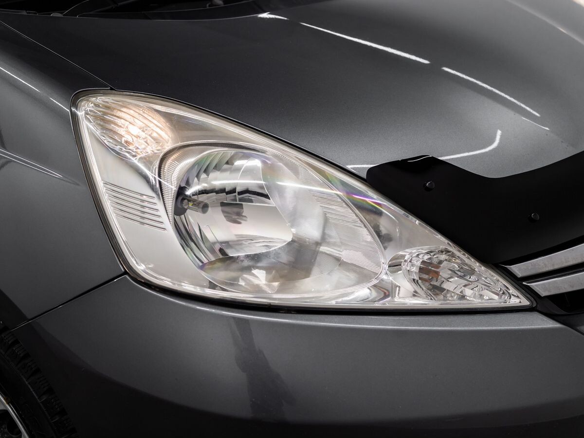 Honda Fit Shuttle 2012 - фото автомобиля