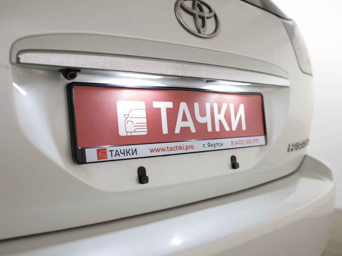 Toyota Harrier 2011 - фото автомобиля