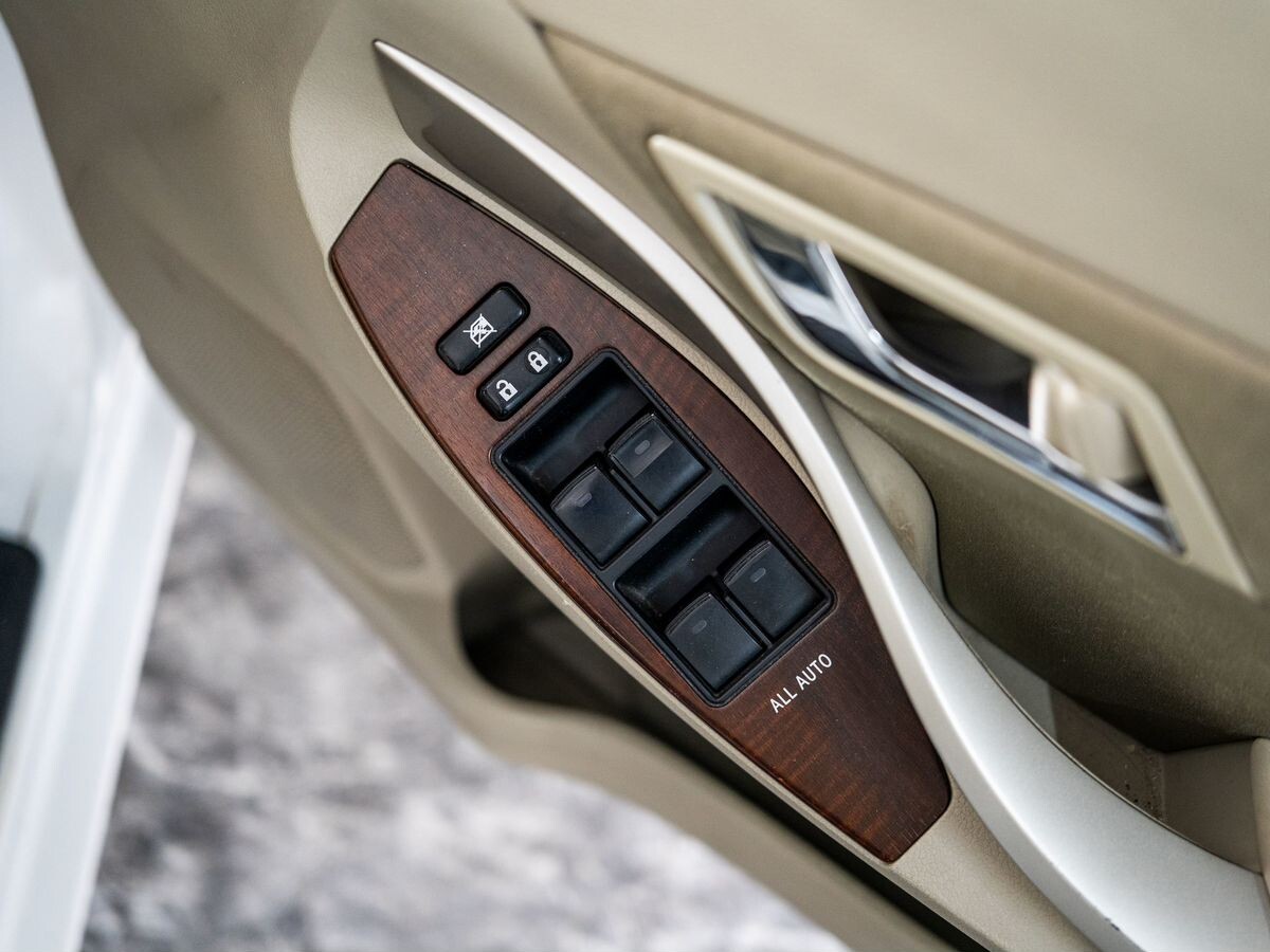 Toyota Allion 2010 - фото автомобиля