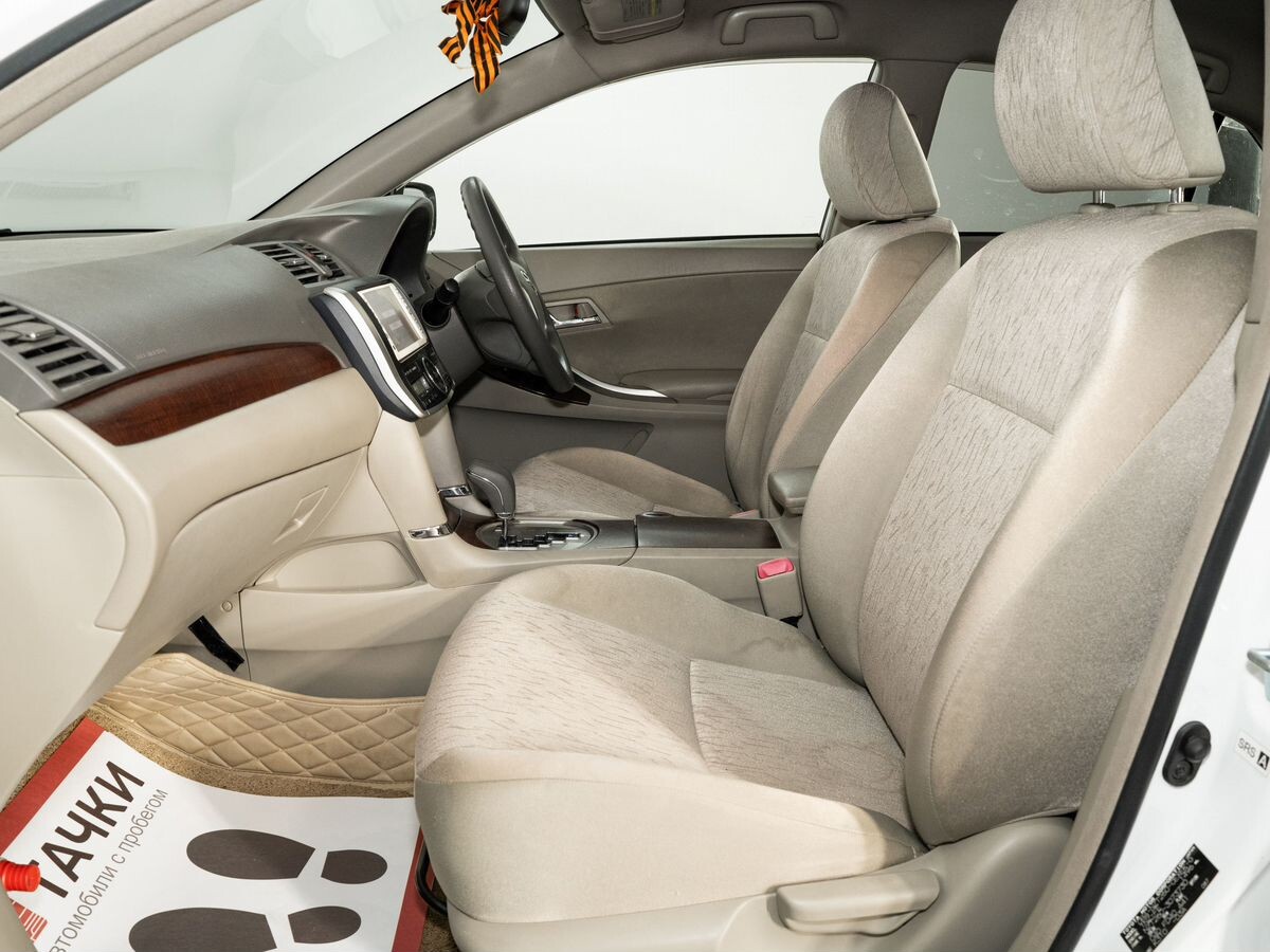 Toyota Allion 2010 - фото автомобиля