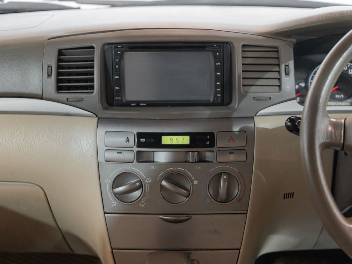 Toyota Corolla 2005 - фото автомобиля