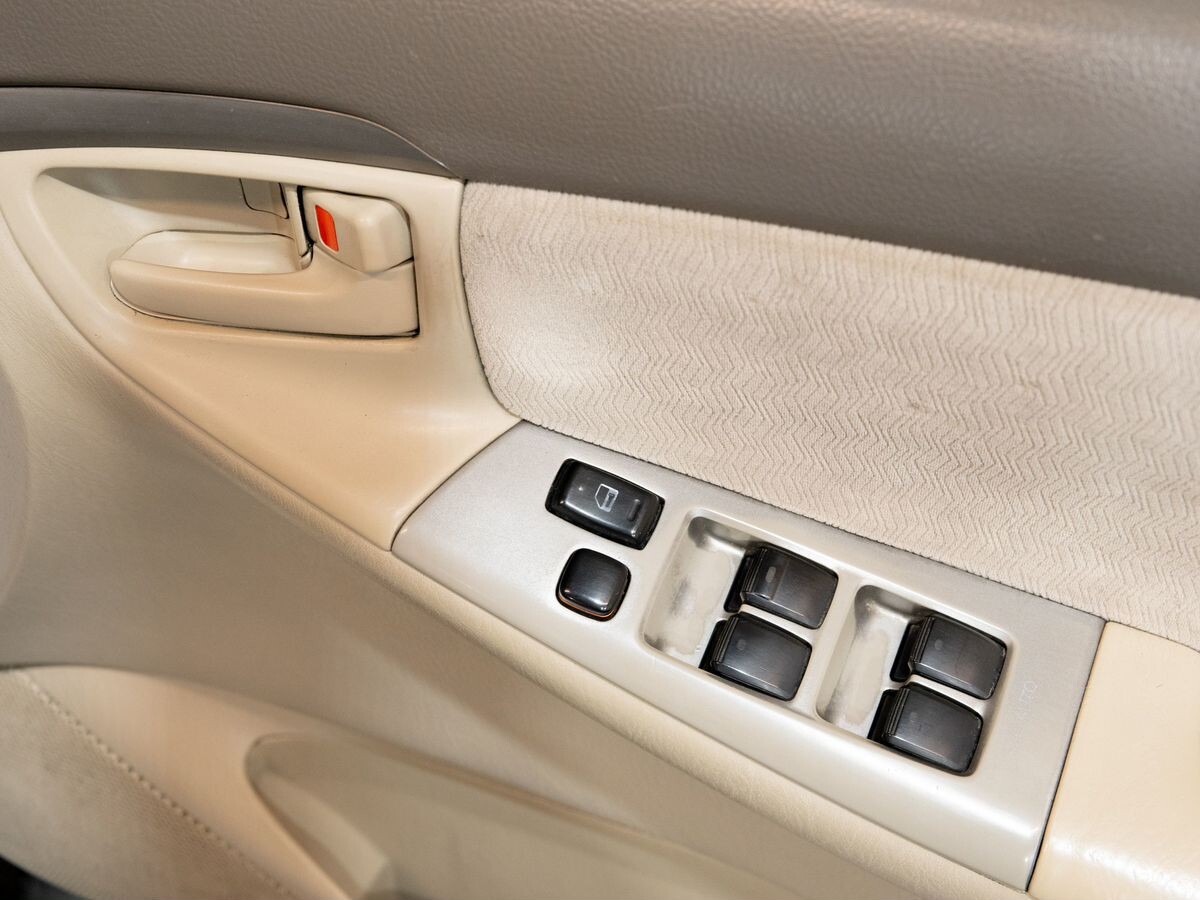 Toyota Corolla 2005 - фото автомобиля