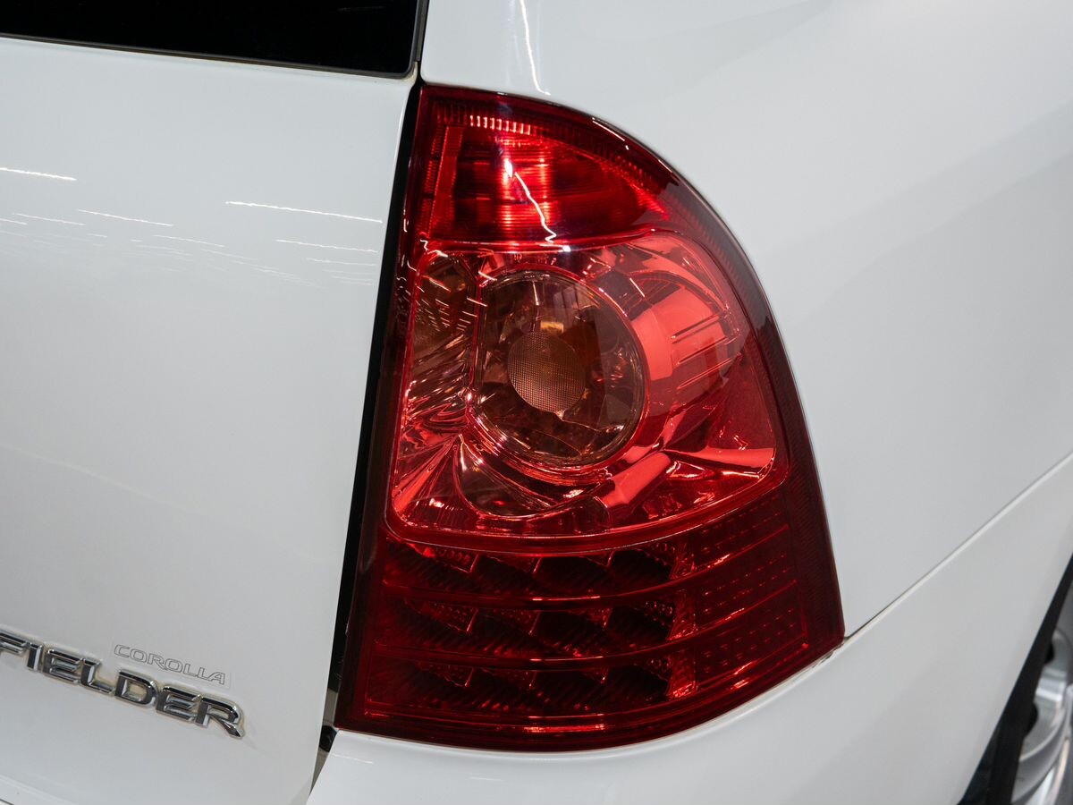 Toyota Corolla 2005 - фото автомобиля