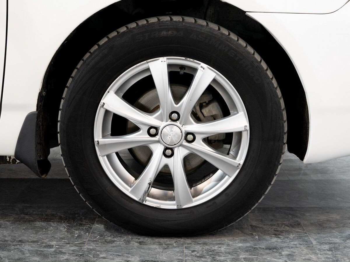 Toyota Corolla 2005 - фото автомобиля