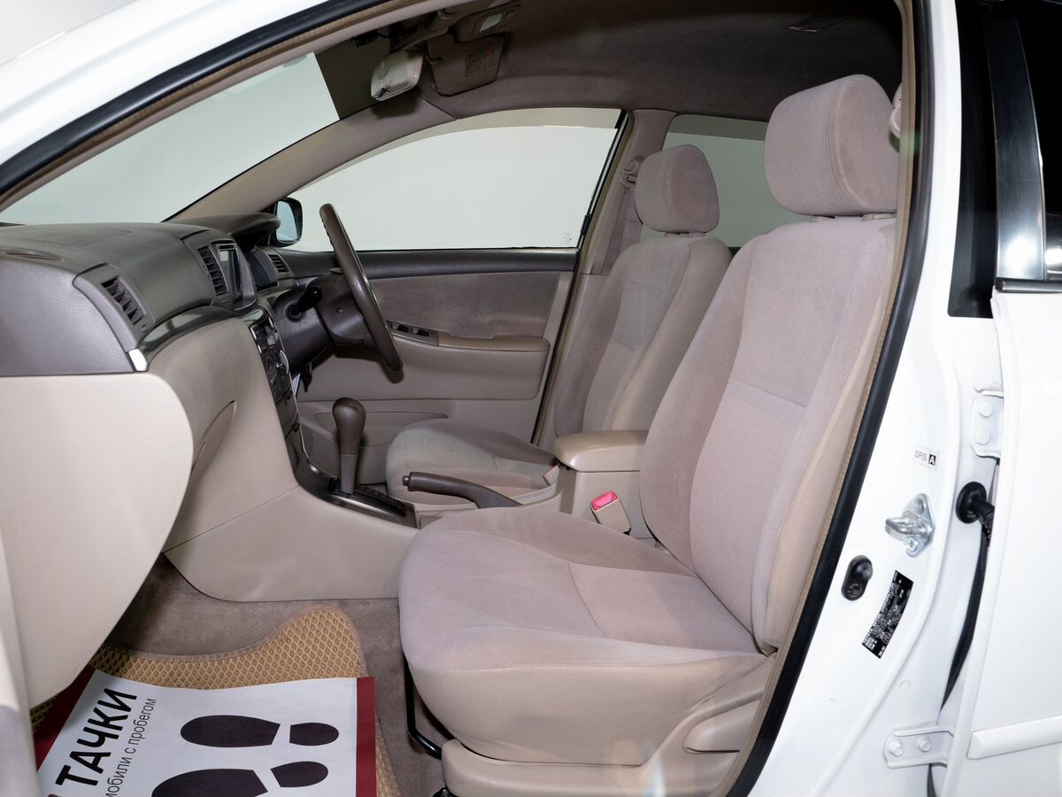 Toyota Corolla 2005 - фото автомобиля