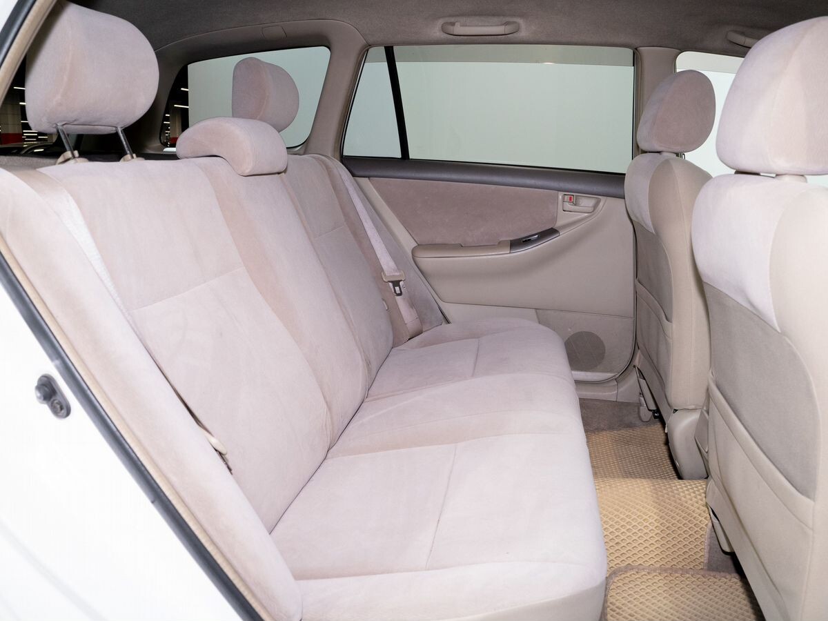 Toyota Corolla 2005 - фото автомобиля