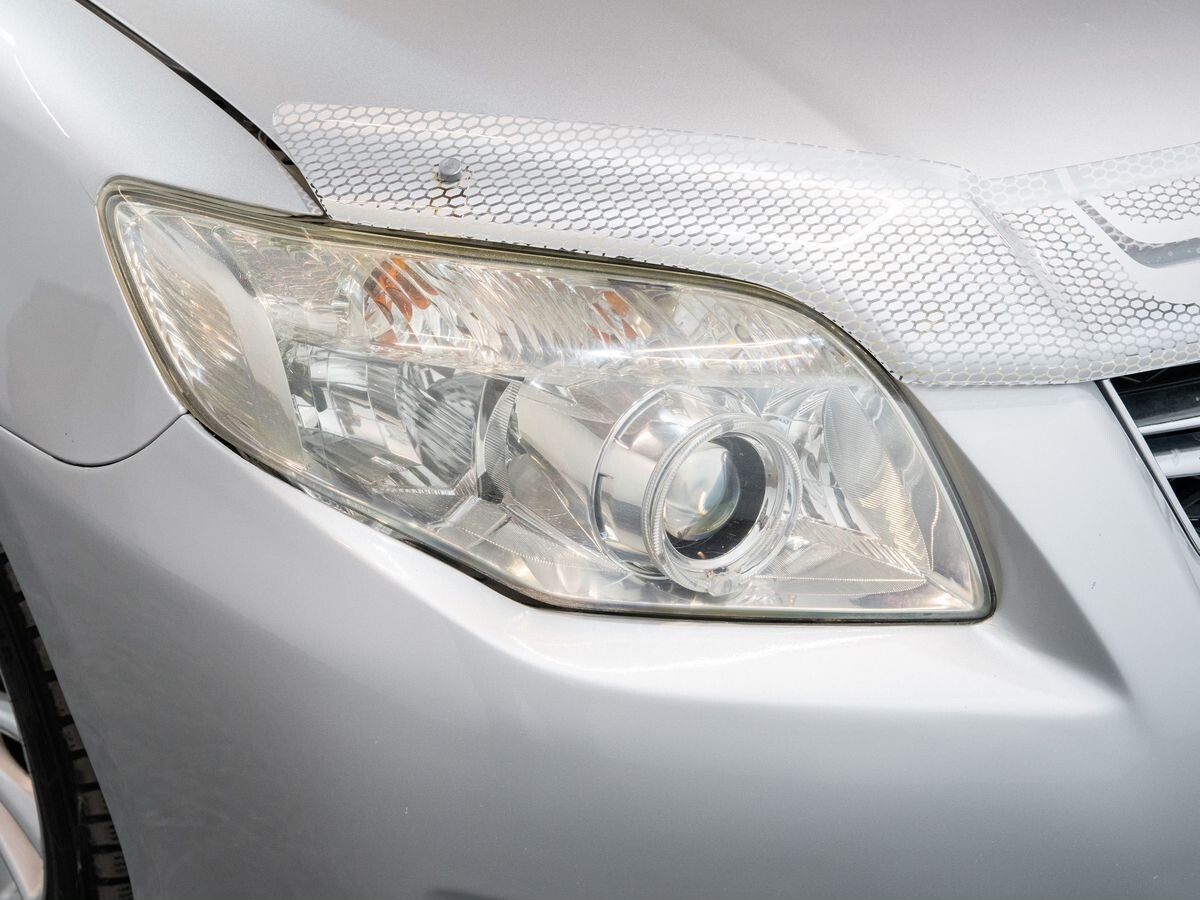 Toyota Corolla 2010 - фото автомобиля