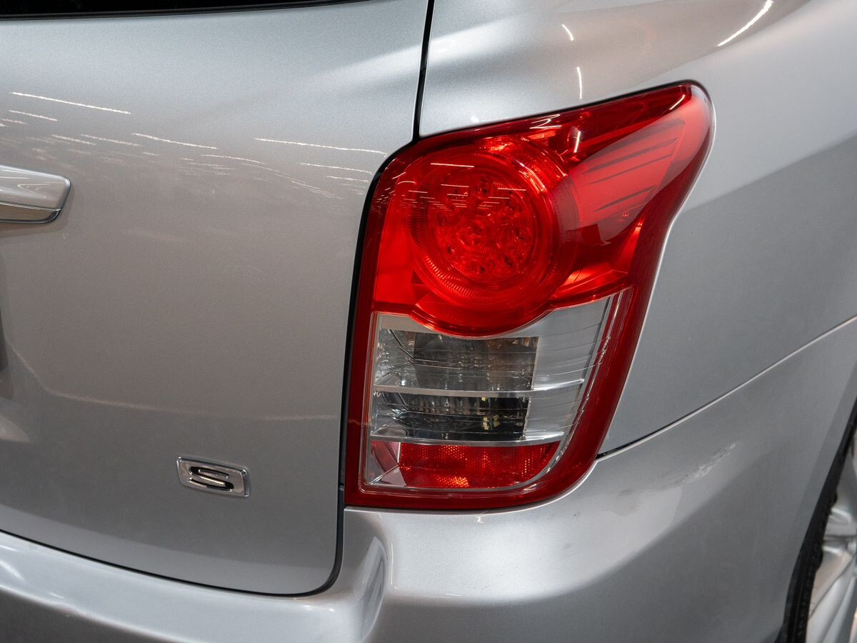 Toyota Corolla 2010 - фото автомобиля