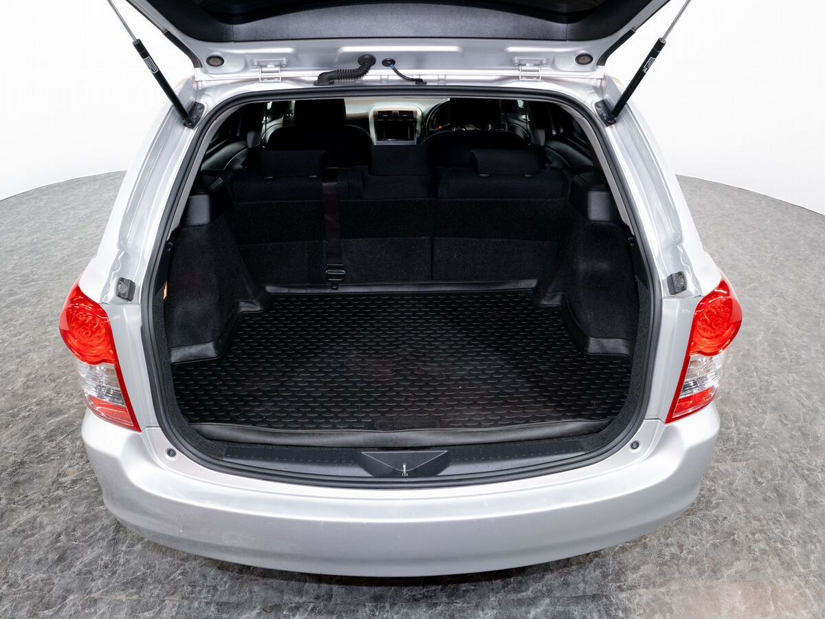 Toyota Corolla 2010 - фото автомобиля