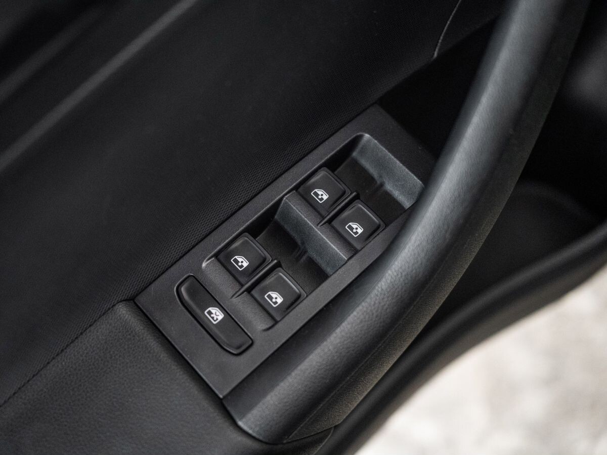 Volkswagen Polo 2021 - фото автомобиля