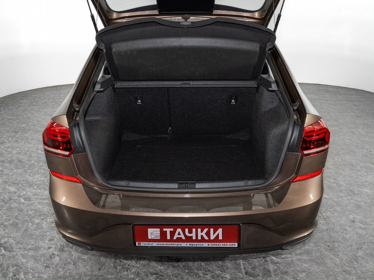 Volkswagen Polo 2021 - фото автомобиля