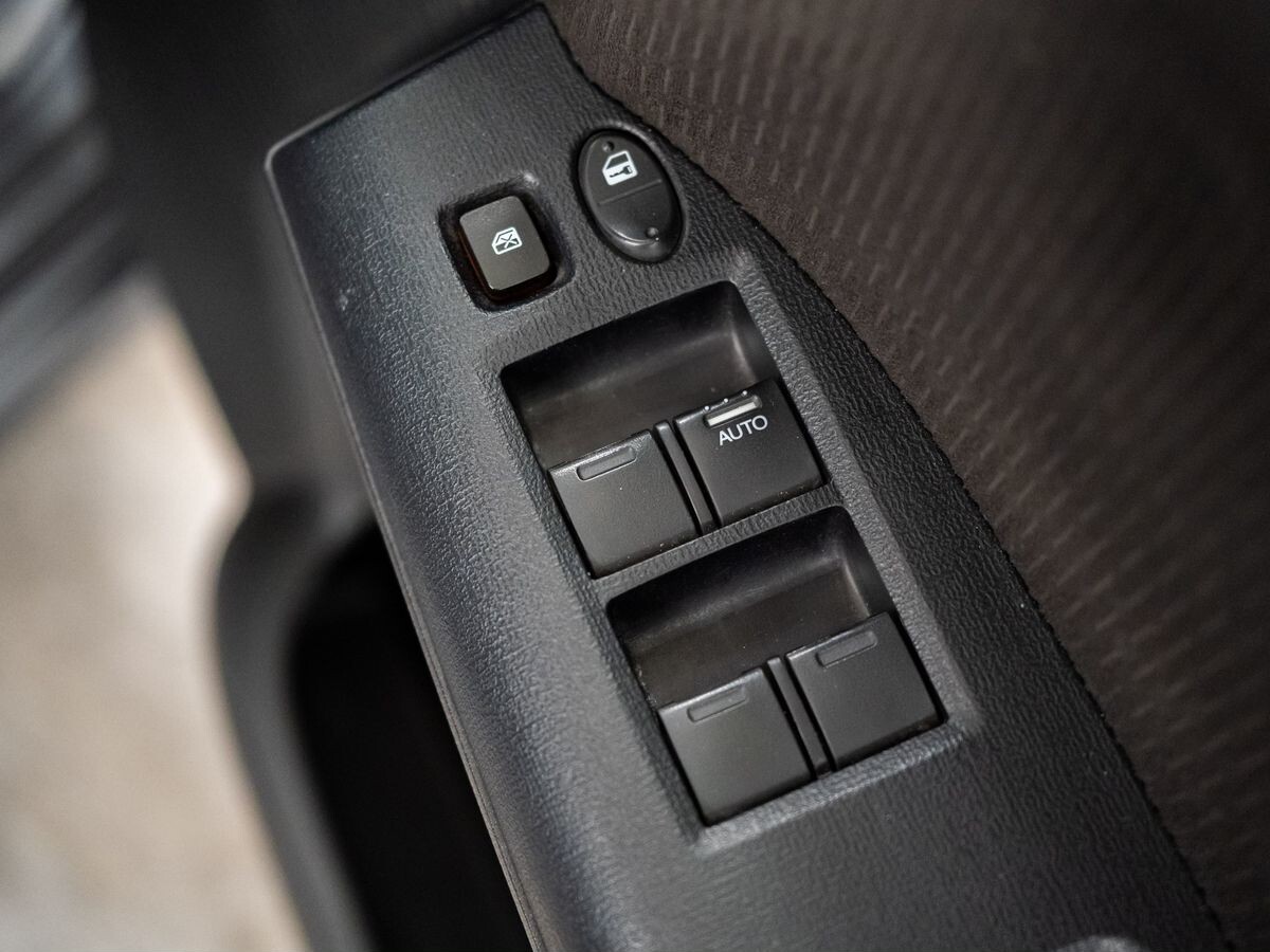 Honda Freed 2011 - фото автомобиля