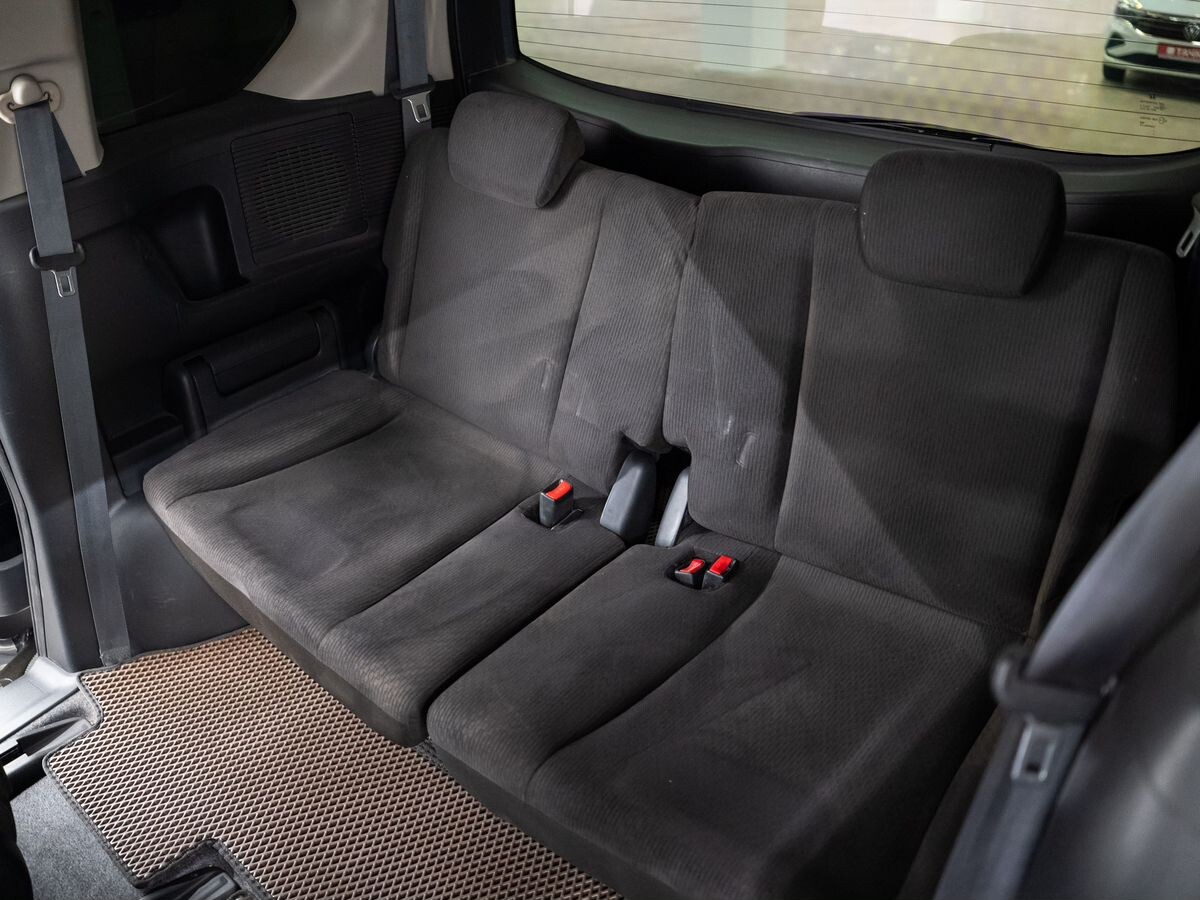 Honda Freed 2011 - фото автомобиля