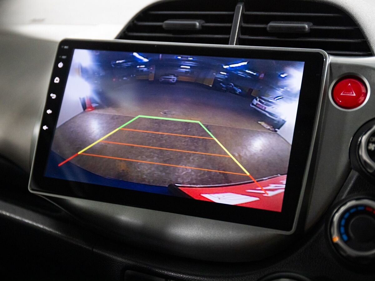 Honda Fit 2011 - фото автомобиля