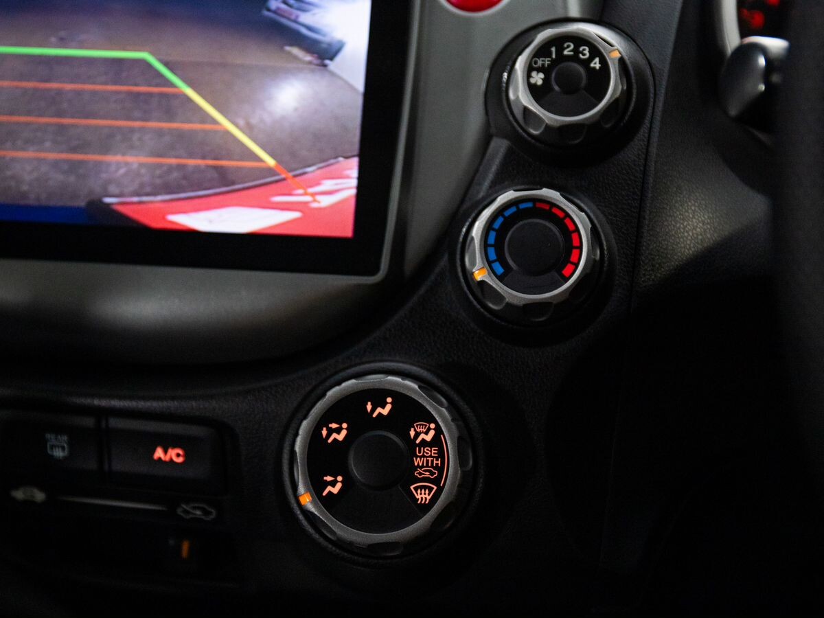 Honda Fit 2011 - фото автомобиля