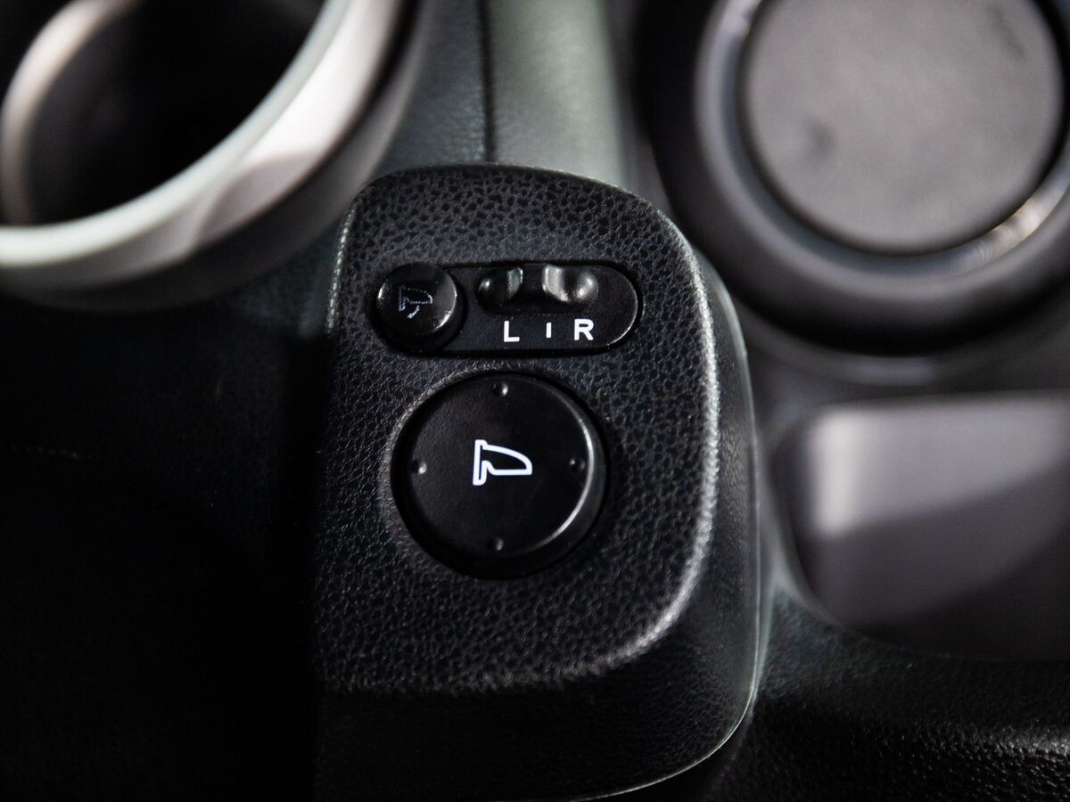 Honda Fit 2011 - фото автомобиля