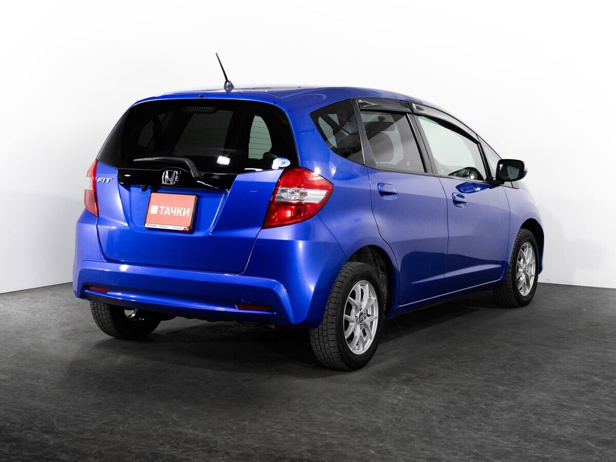 Honda Fit 2011 - фото автомобиля