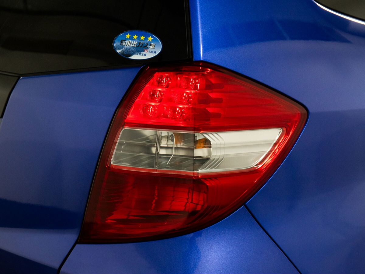 Honda Fit 2011 - фото автомобиля