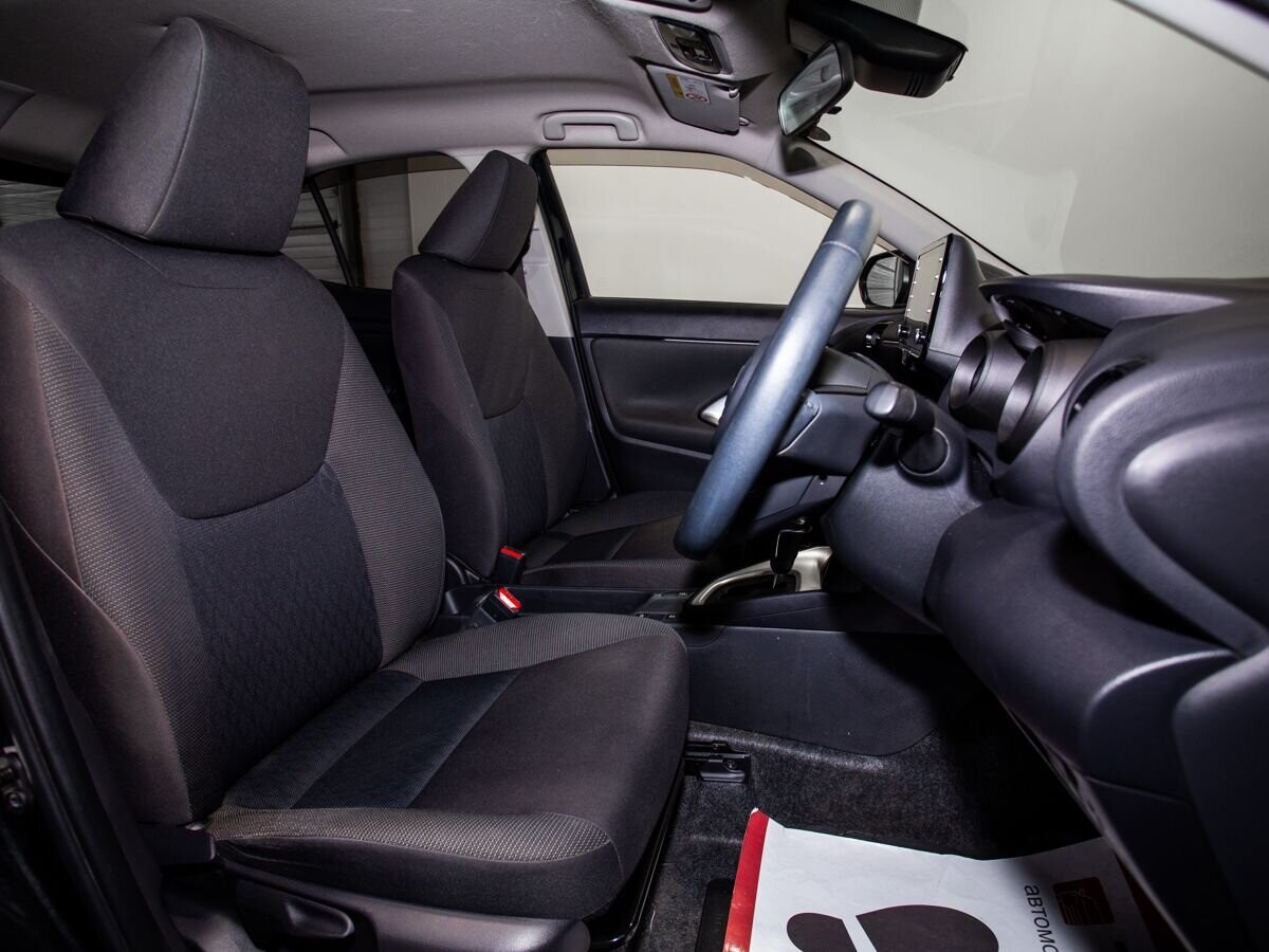 Toyota Yaris Cross 2021 - фото автомобиля