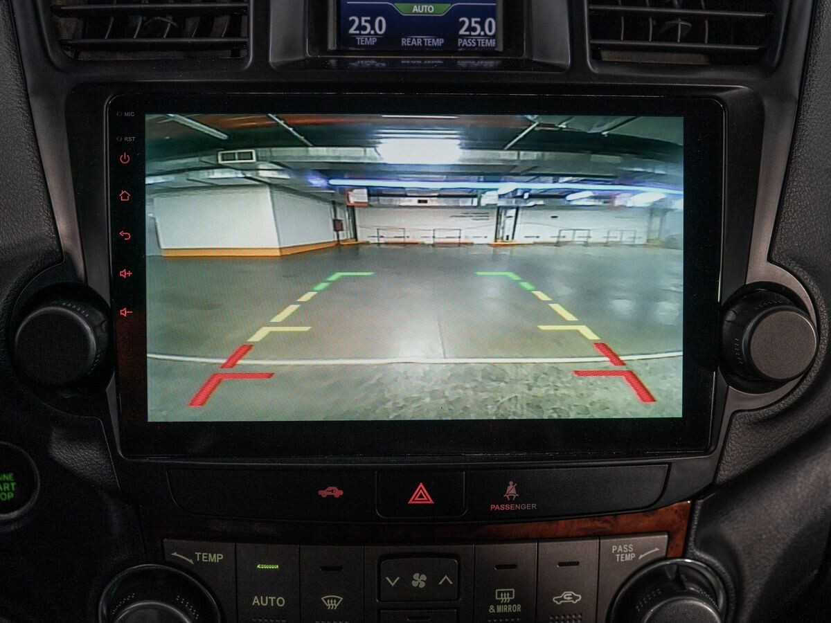 Toyota Highlander 2011 - фото автомобиля