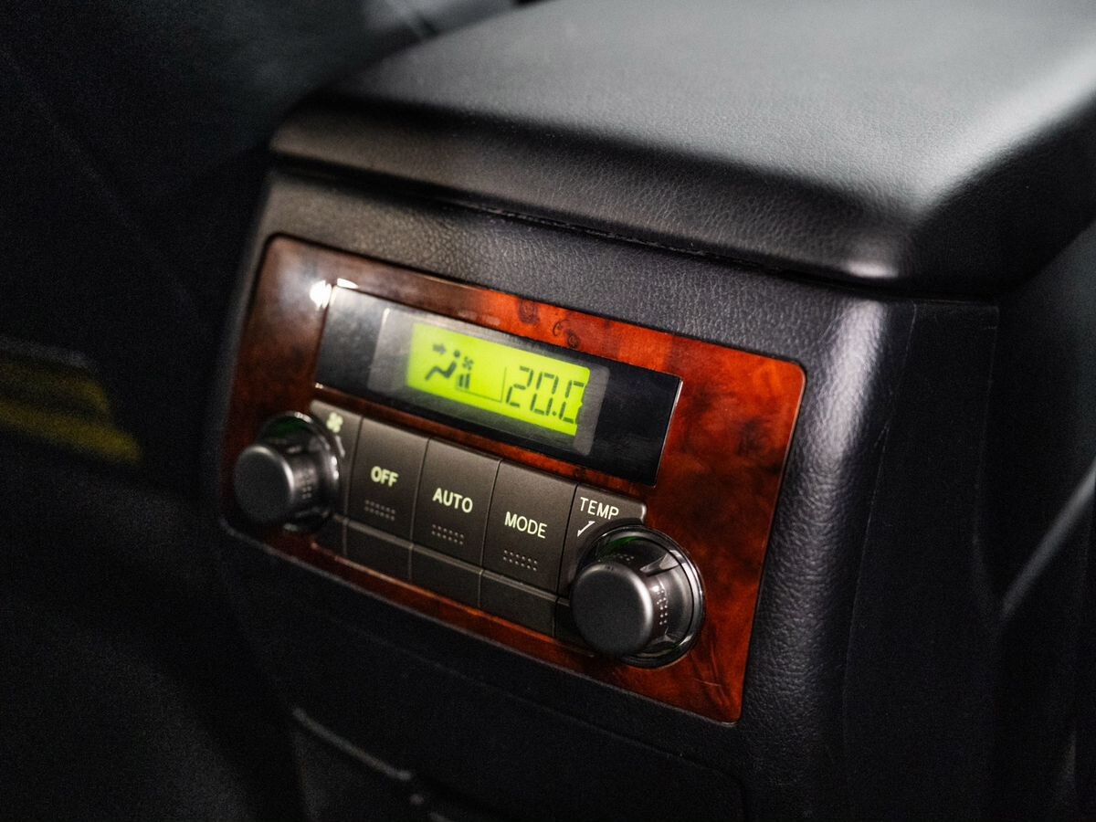 Toyota Highlander 2011 - фото автомобиля