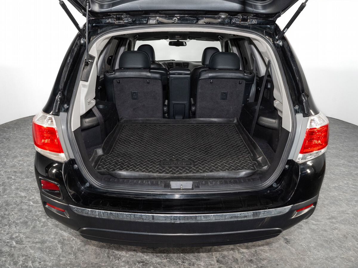 Toyota Highlander 2011 - фото автомобиля