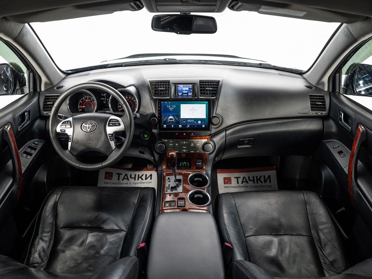 Toyota Highlander 2011 - фото автомобиля