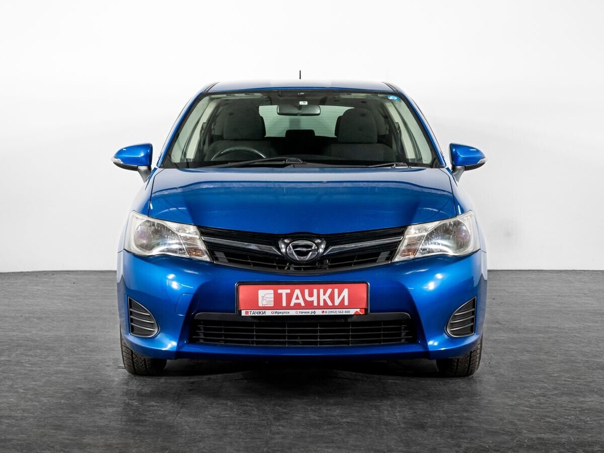 Toyota Corolla 2012 - фото автомобиля