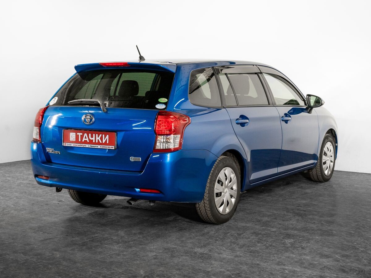 Toyota Corolla 2012 - фото автомобиля