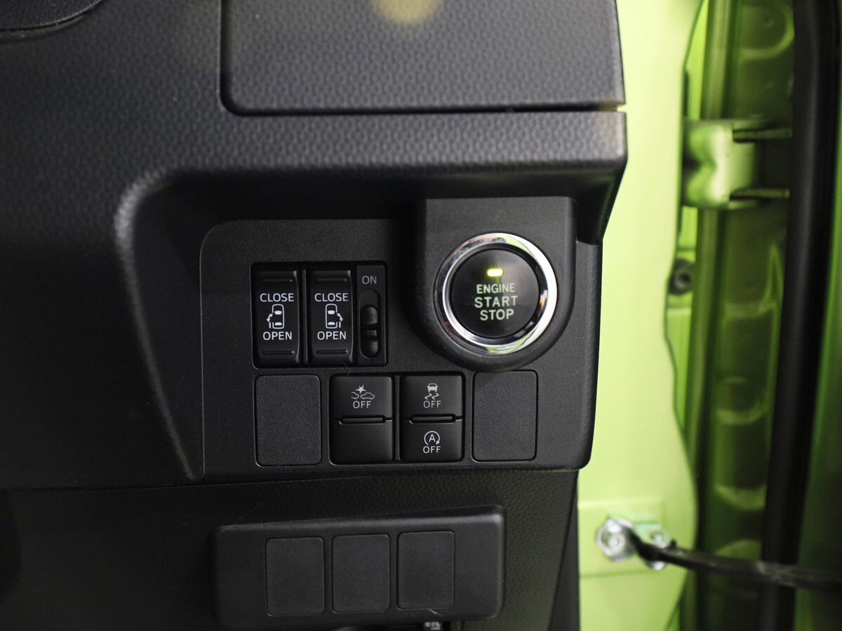 Toyota Roomy 2017 - фото автомобиля