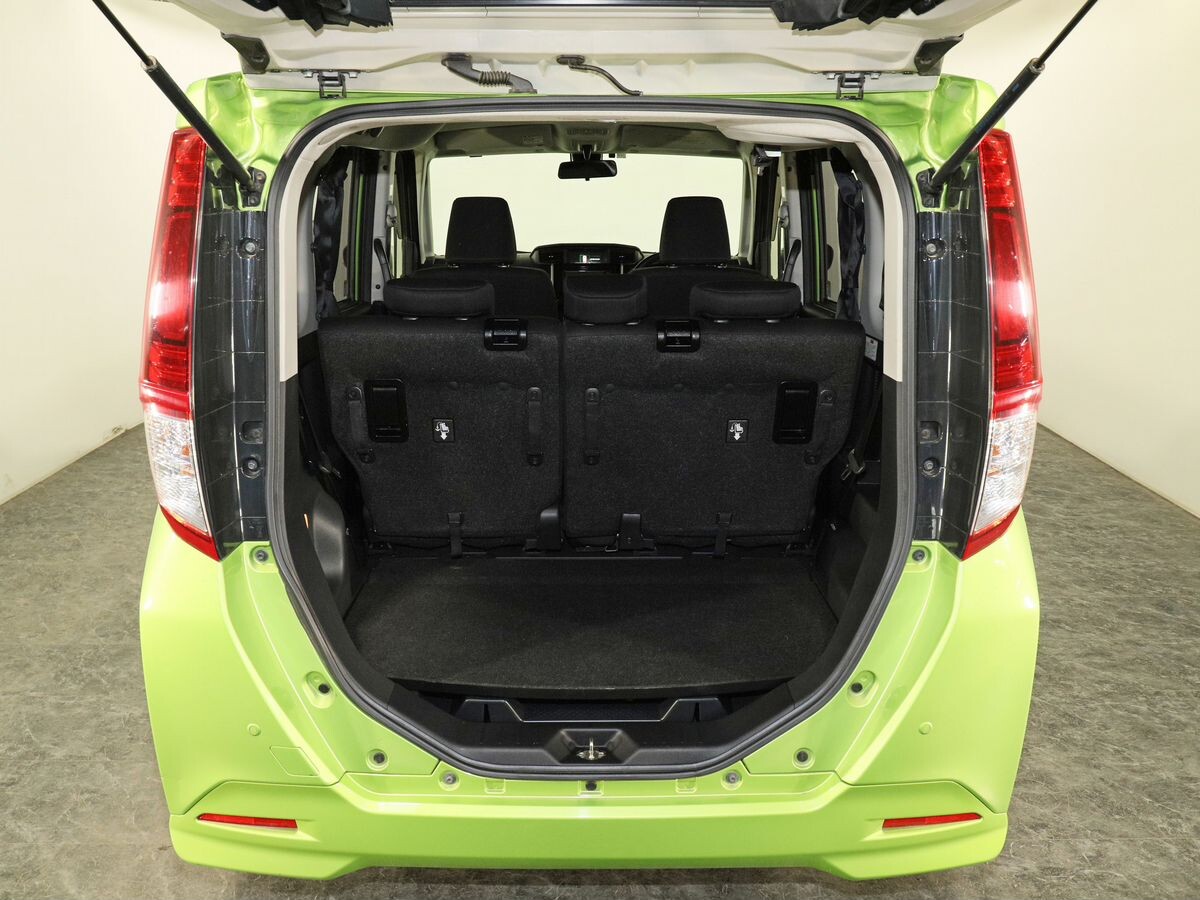 Toyota Roomy 2017 - фото автомобиля