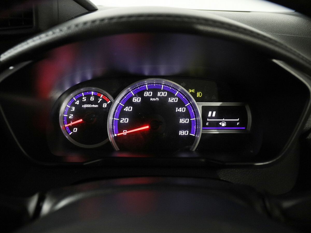 Toyota Roomy 2017 - фото автомобиля