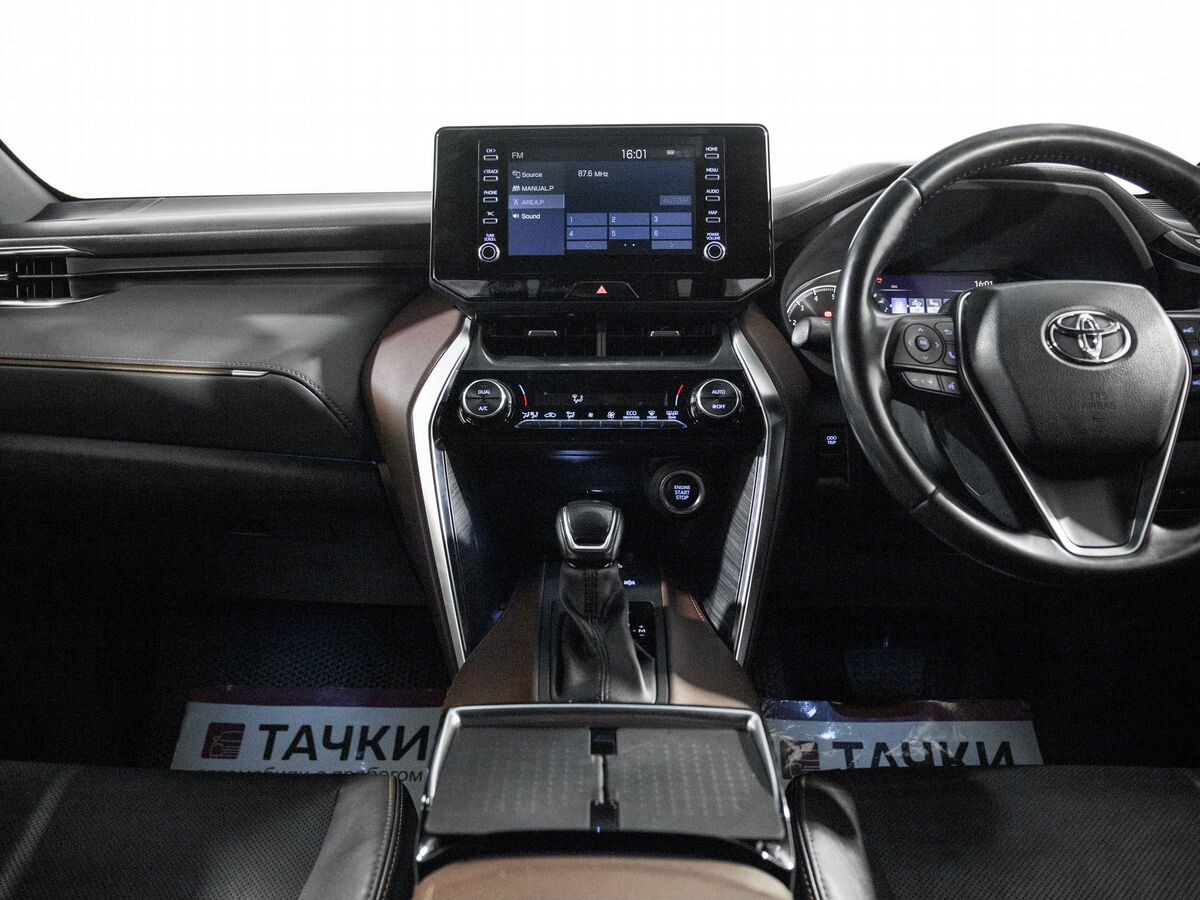 Toyota Harrier 2020 - фото автомобиля