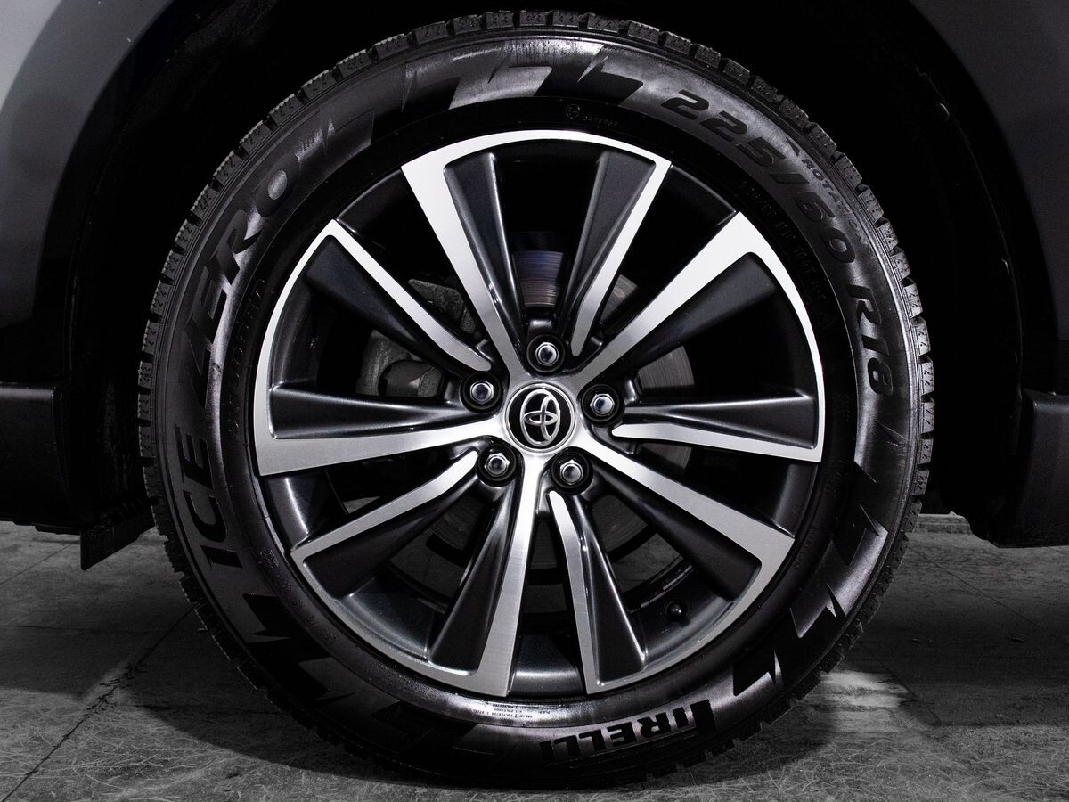 Toyota Harrier 2020 - фото автомобиля