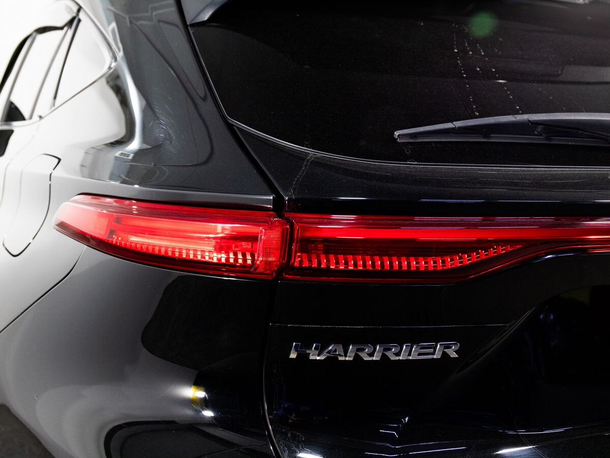 Toyota Harrier 2020 - фото автомобиля