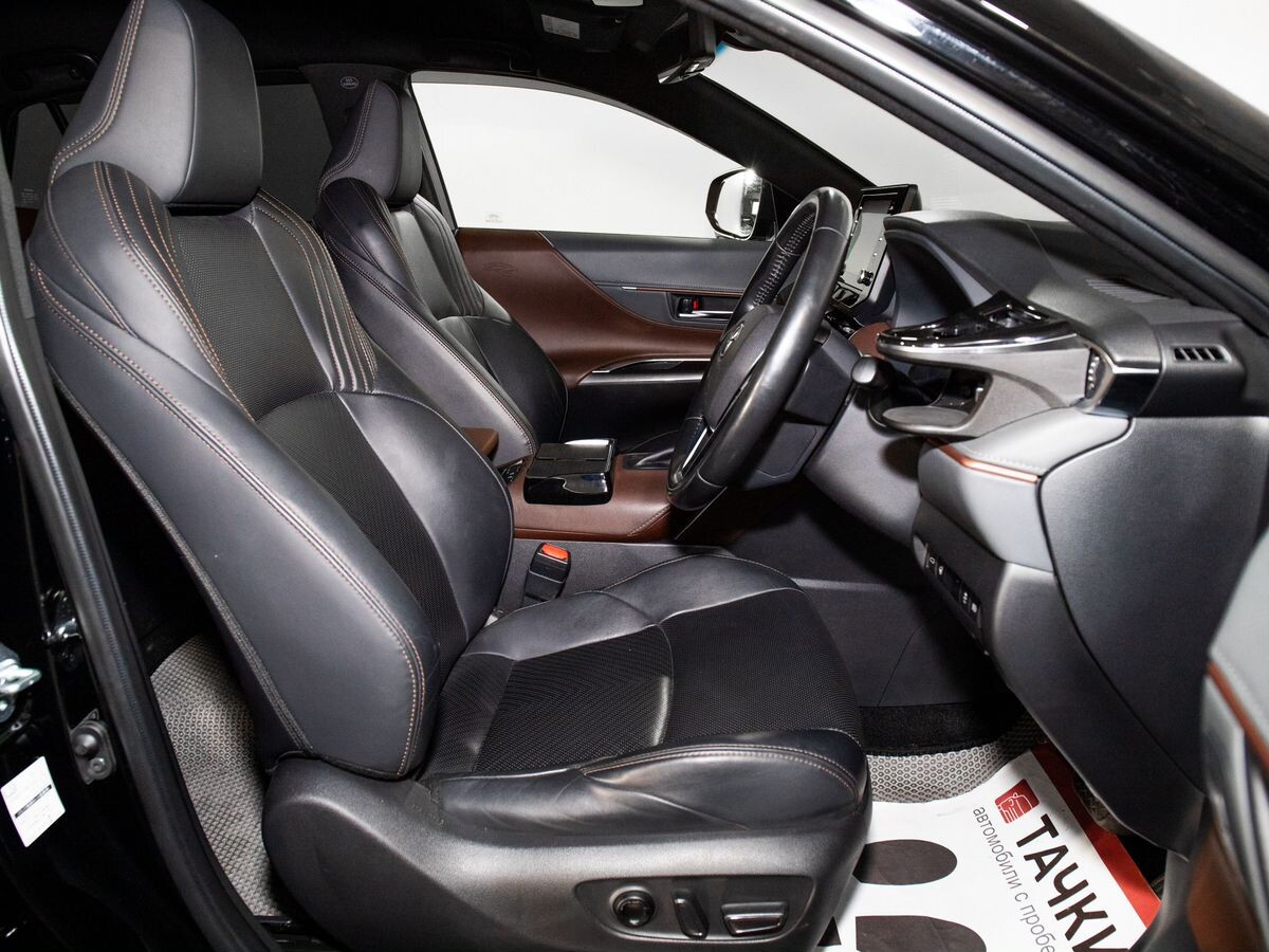 Toyota Harrier 2020 - фото автомобиля