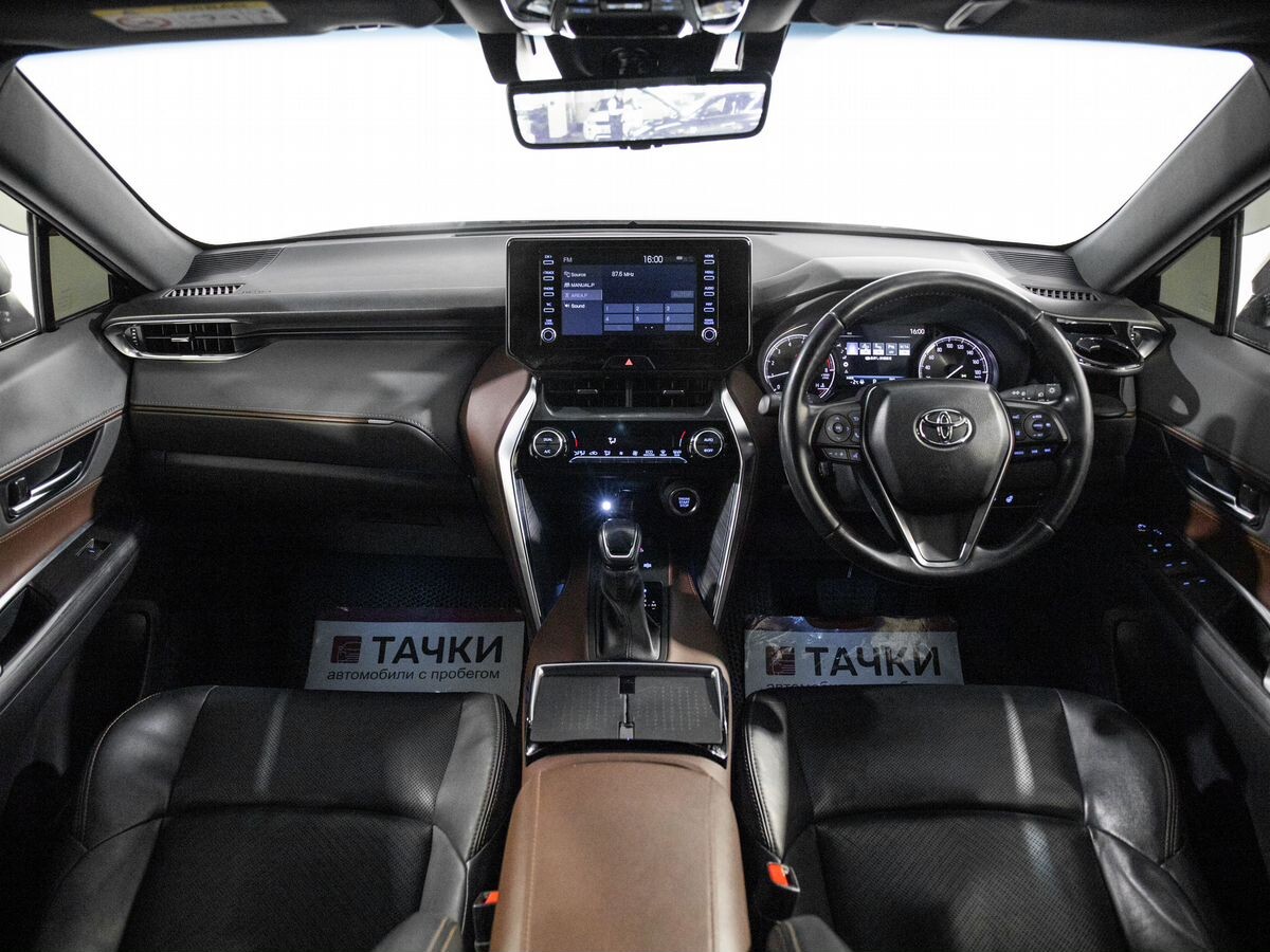 Toyota Harrier 2020 - фото автомобиля