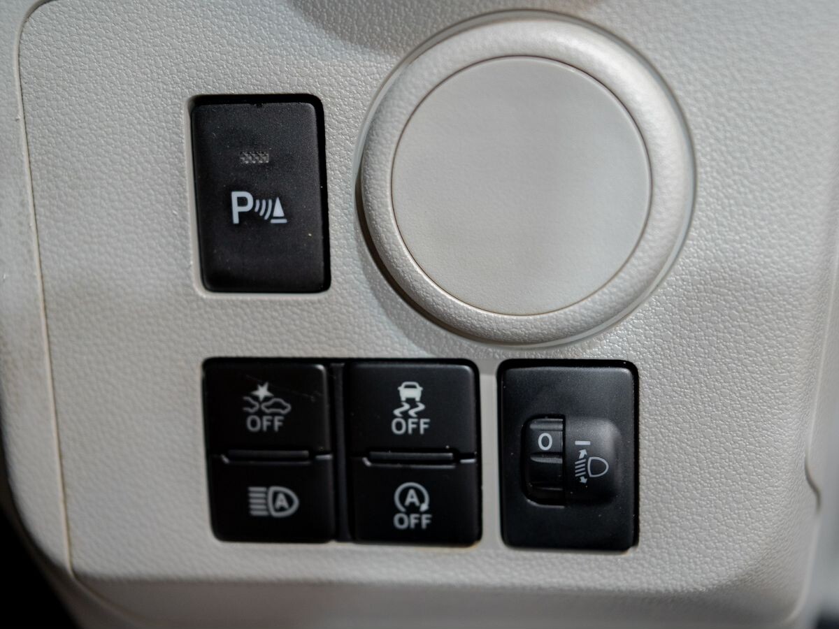 Daihatsu Mira e:S 2018 - фото автомобиля