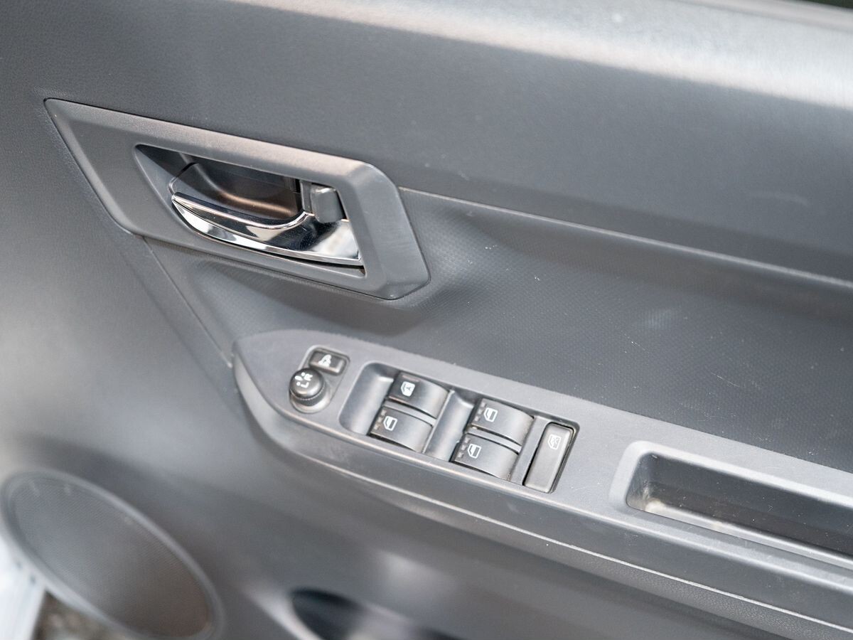 Daihatsu Mira e:S 2018 - фото автомобиля