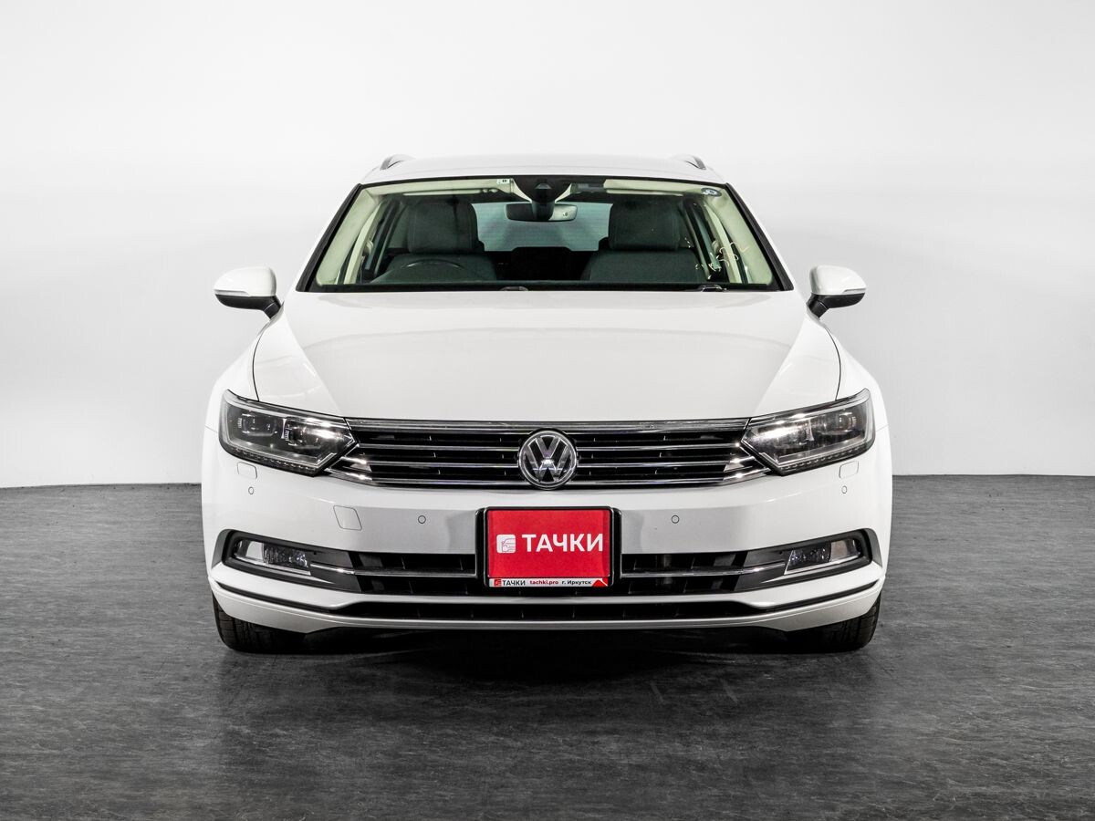 Volkswagen Passat 2015 - фото автомобиля